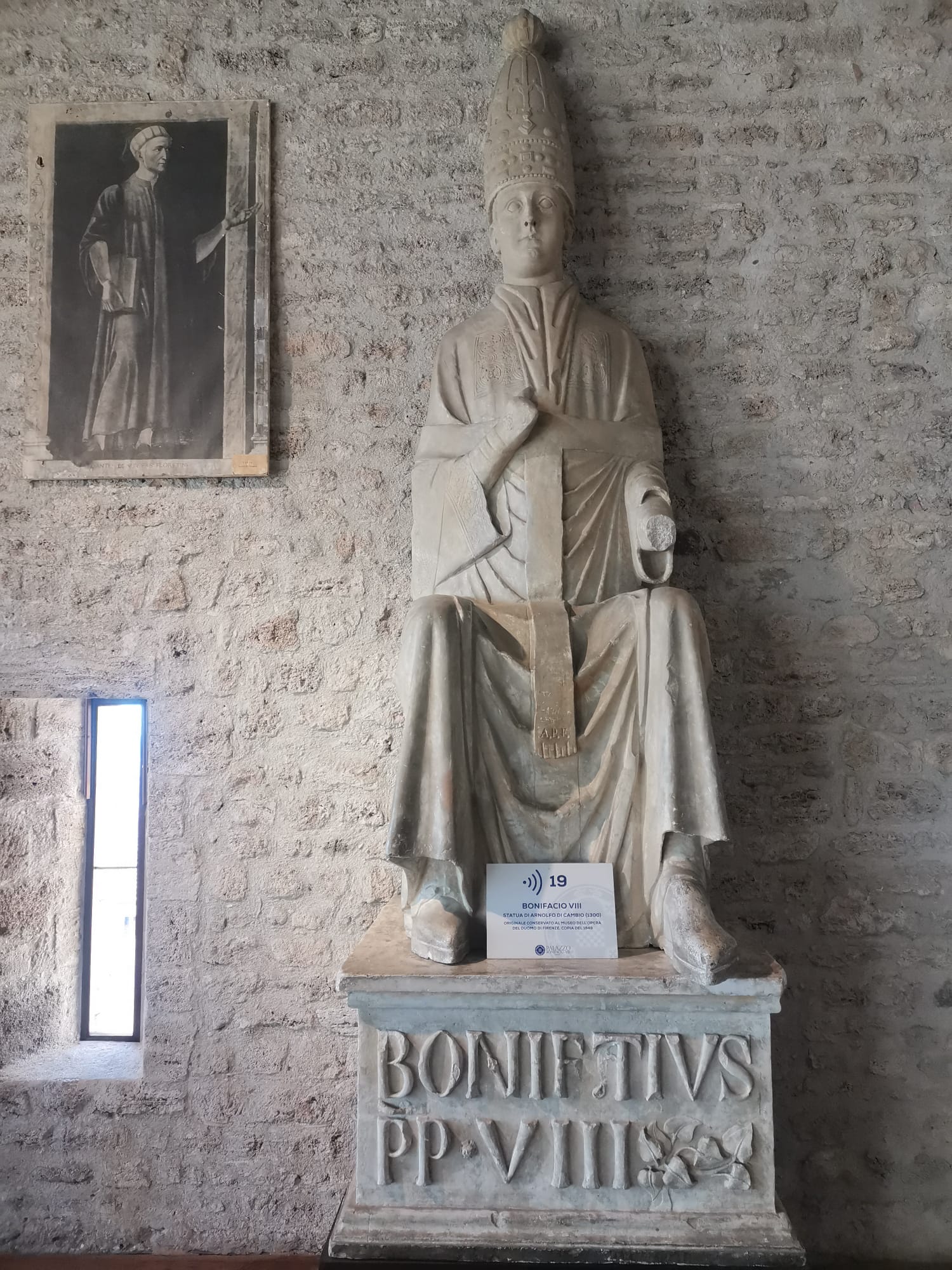 Anagni, San Tommaso Becket e Bonifacio